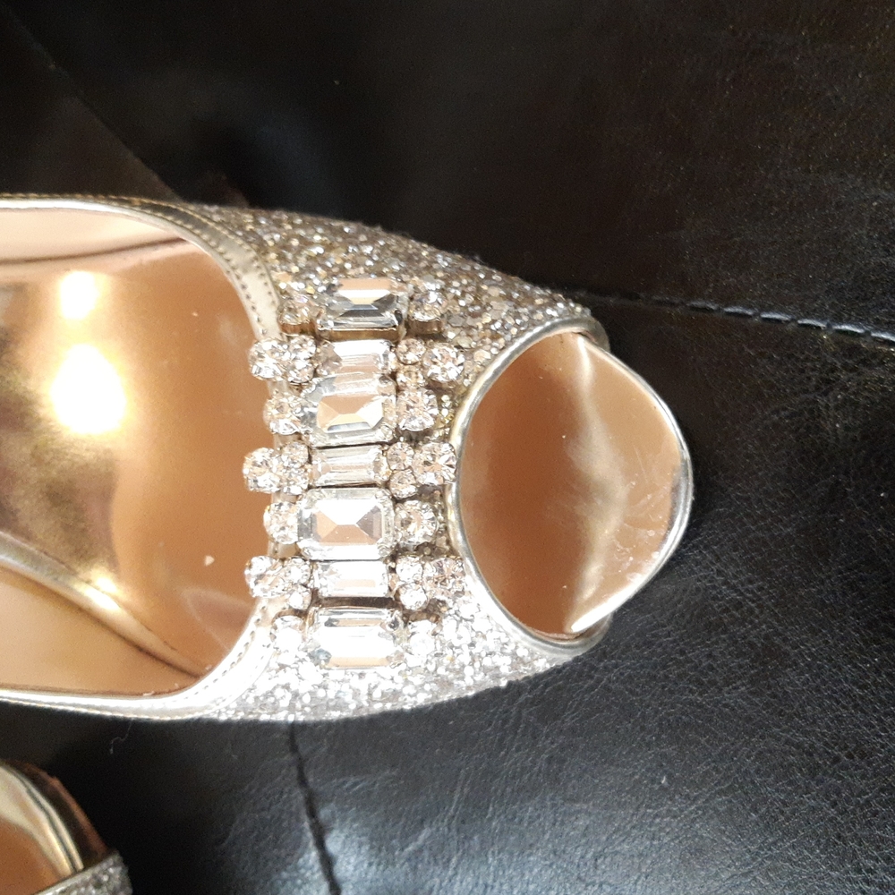 Badgley Mischka size 9.5 heels - Picture 5 of 16